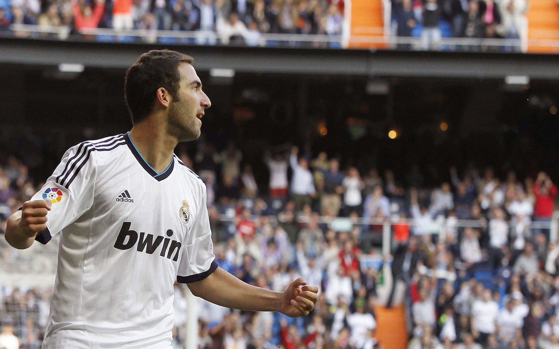 名气大于实力！NBA现役这5名球员，被严重高估了