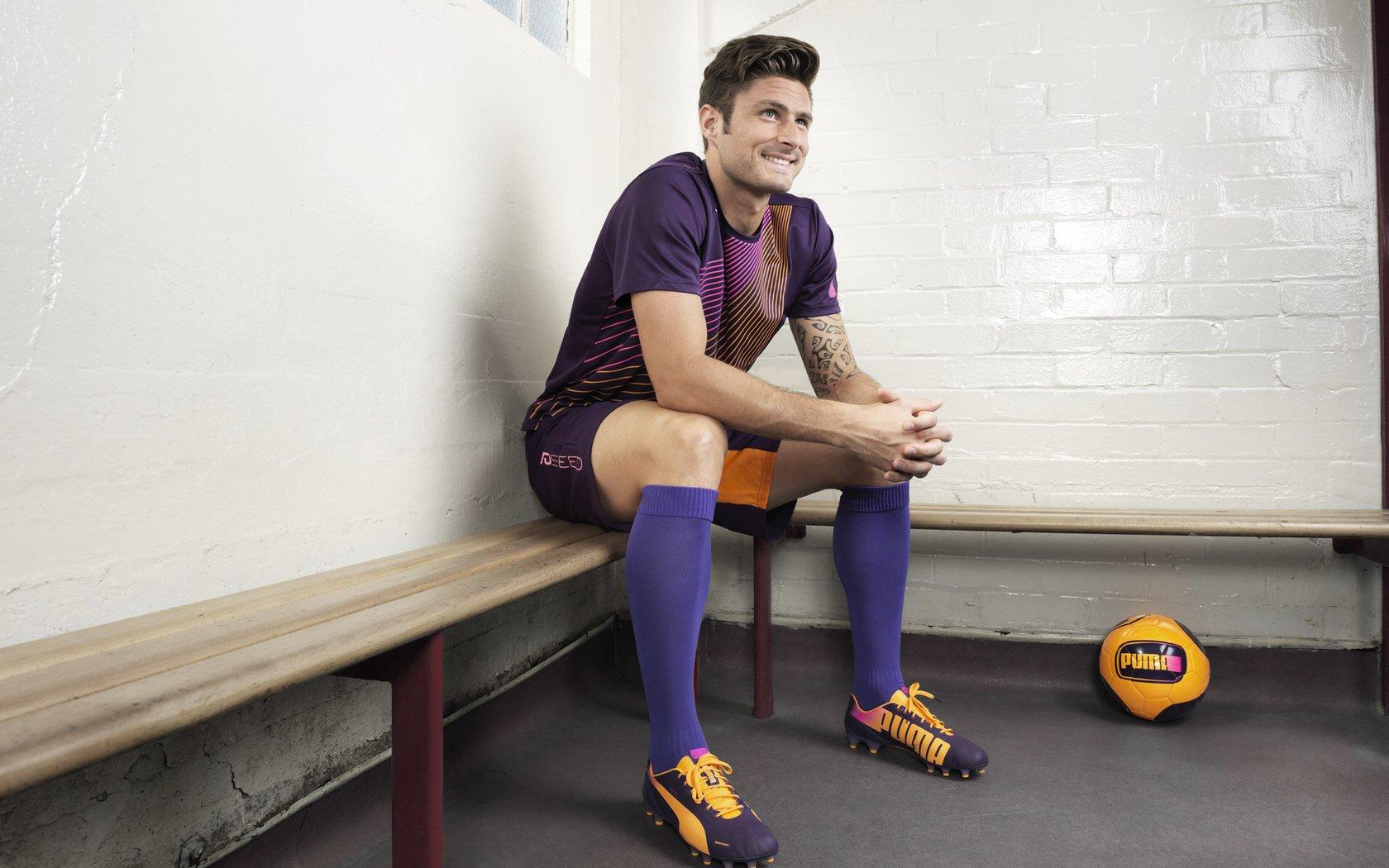 克罗斯告别德国队引发中场变革 弗利克重组计划浮出水面