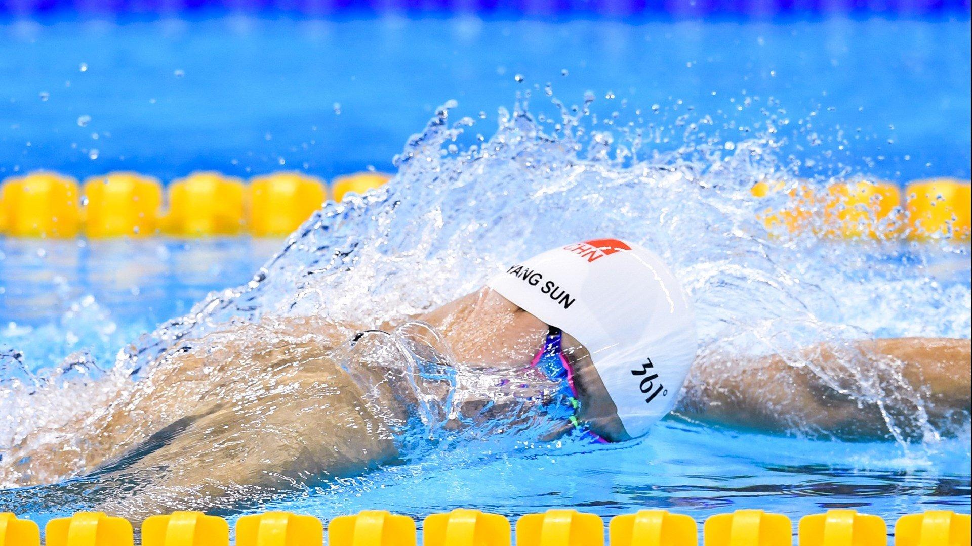 金球奖完全排名揭晓，梅西第七度夺魁创神话，莱万遗憾居次席