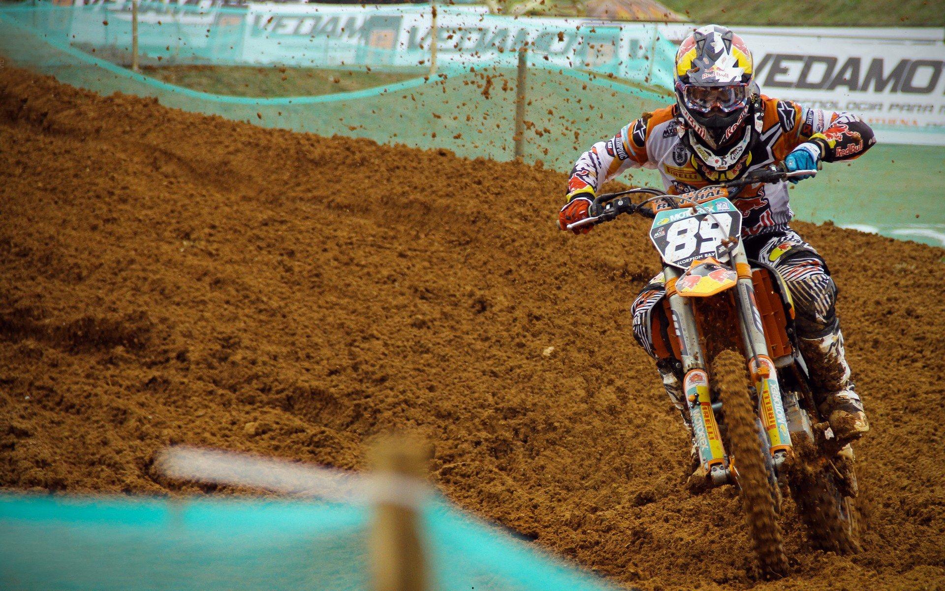 2022体坛谢幕,致敬一代传奇,皮克、伊瓜因与里贝里的告别时刻